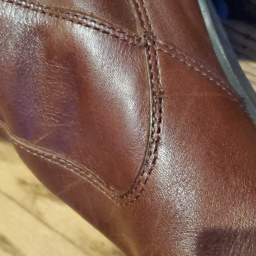 Micheal Kors Leather Boots - Picture 4 of 8